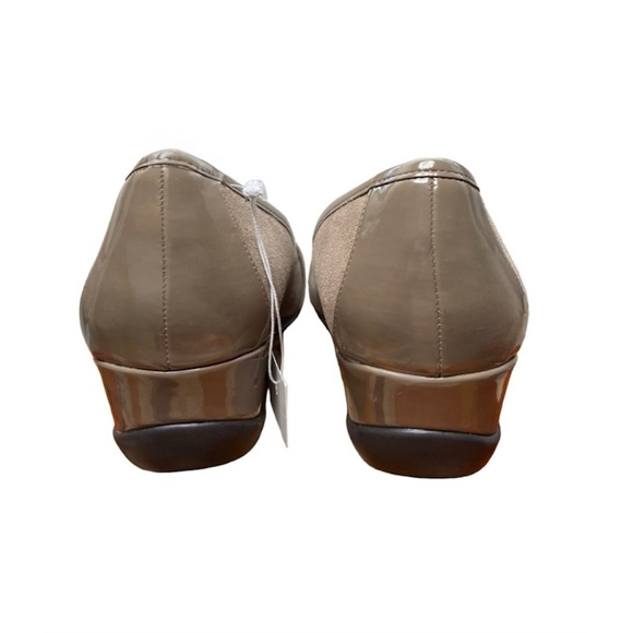 Women’s Loafers, Kenneth Cole Reaction, Beige Suede & Patent Leather, Size 11 - Picture 6 of 9